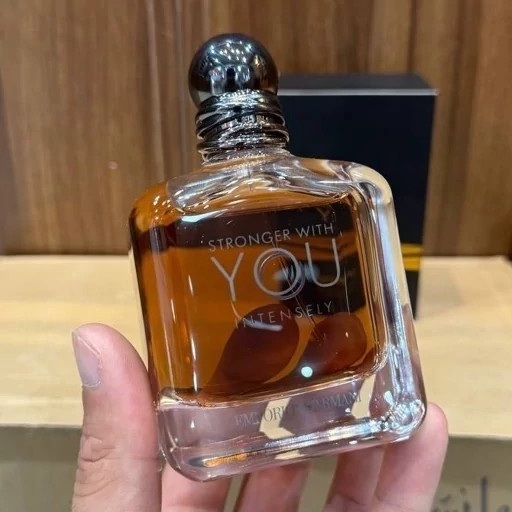 ادکلن جورجیو آرمانی استرانگر ویت یو عطر و اسانس | Giorgio Armani Stronger With You